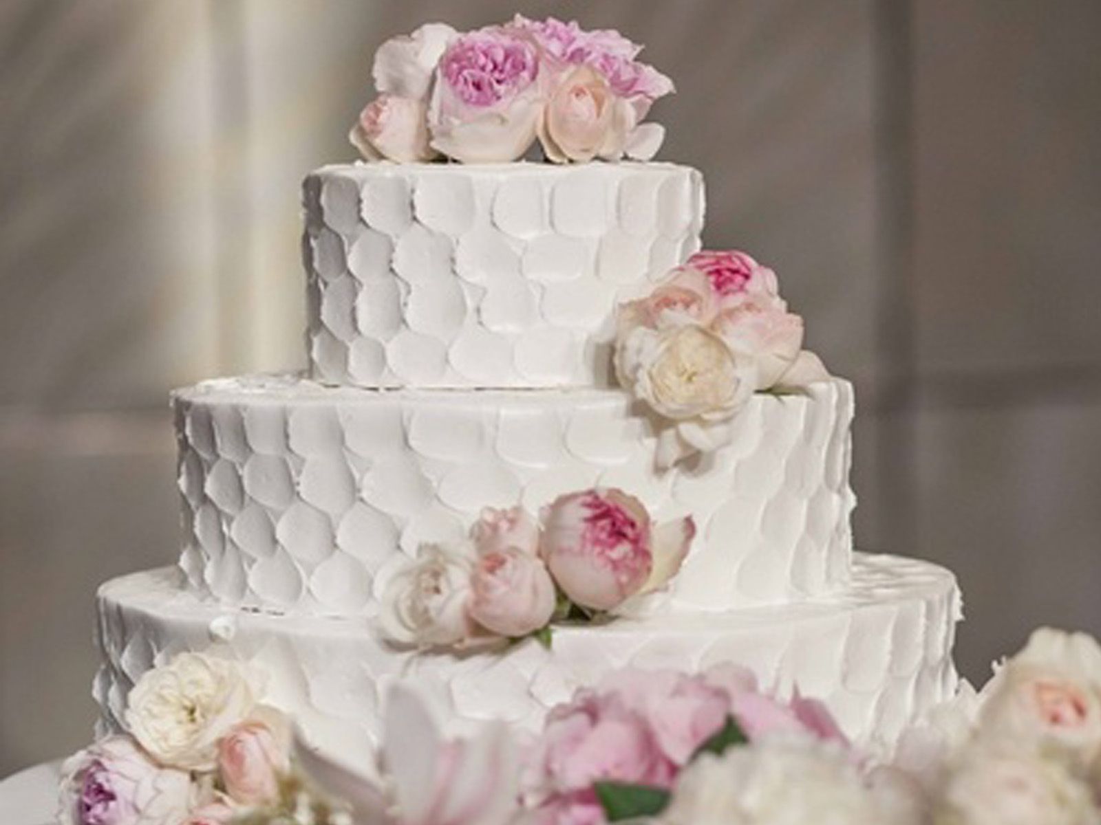 お花で華やか ロマンティックケーキ集