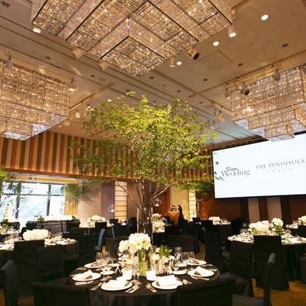 Function hall, Ceiling, Lighting, Restaurant, Building, Wedding banquet, Banquet, Interior design, Event, Room, 