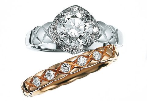 Engagement ring, Ring, Jewellery, Diamond, Pre-engagement ring, Fashion accessory, Platinum, Wedding ring, Gemstone, Body jewelry, 