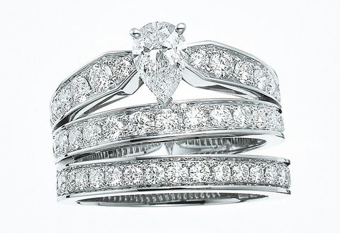 Diamond, Jewellery, Ring, Fashion accessory, Engagement ring, Platinum, Wedding ring, Silver, Metal, Wedding ceremony supply, 