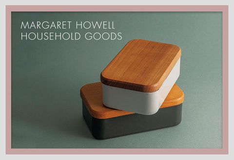 Product, Box, Wood, Rectangle, Furniture, Wood stain, Plywood, Soap dish, Square, Tableware, 