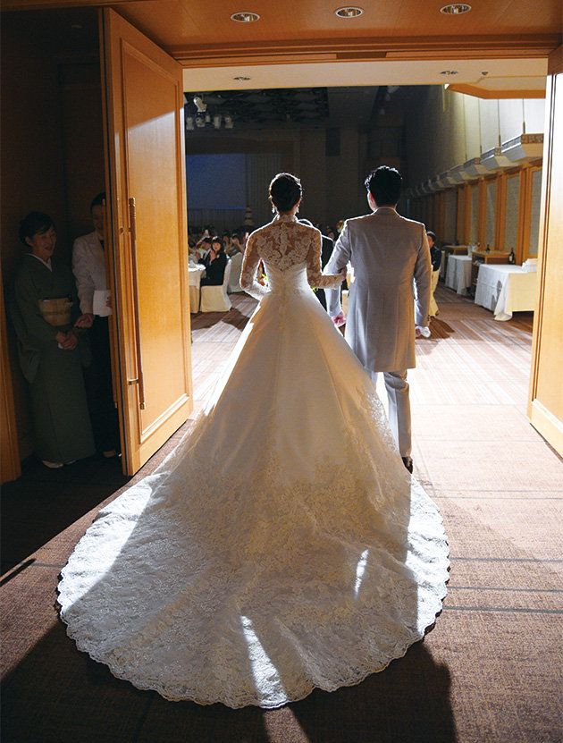 親への感謝をデザインに込めた２着のドレスで 帝国ホテル 東京