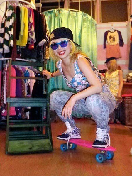 Textile, Fashion accessory, Goggles, Roller sport, Street fashion, Rolling, Sunglasses, Skating, Shelf, Clothes hanger, 