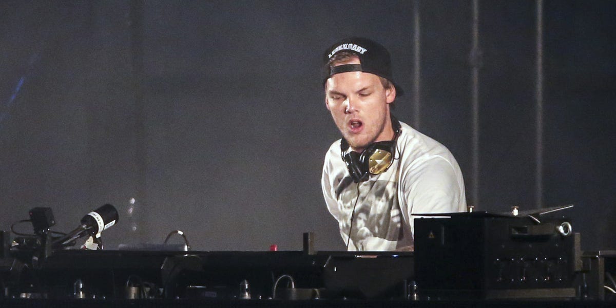 1000以上 かっこいい Avicii ライブ クールな画像をダウンロード 1000以上 かっこいい Avicii ライブ クールな画像をダウンロード
