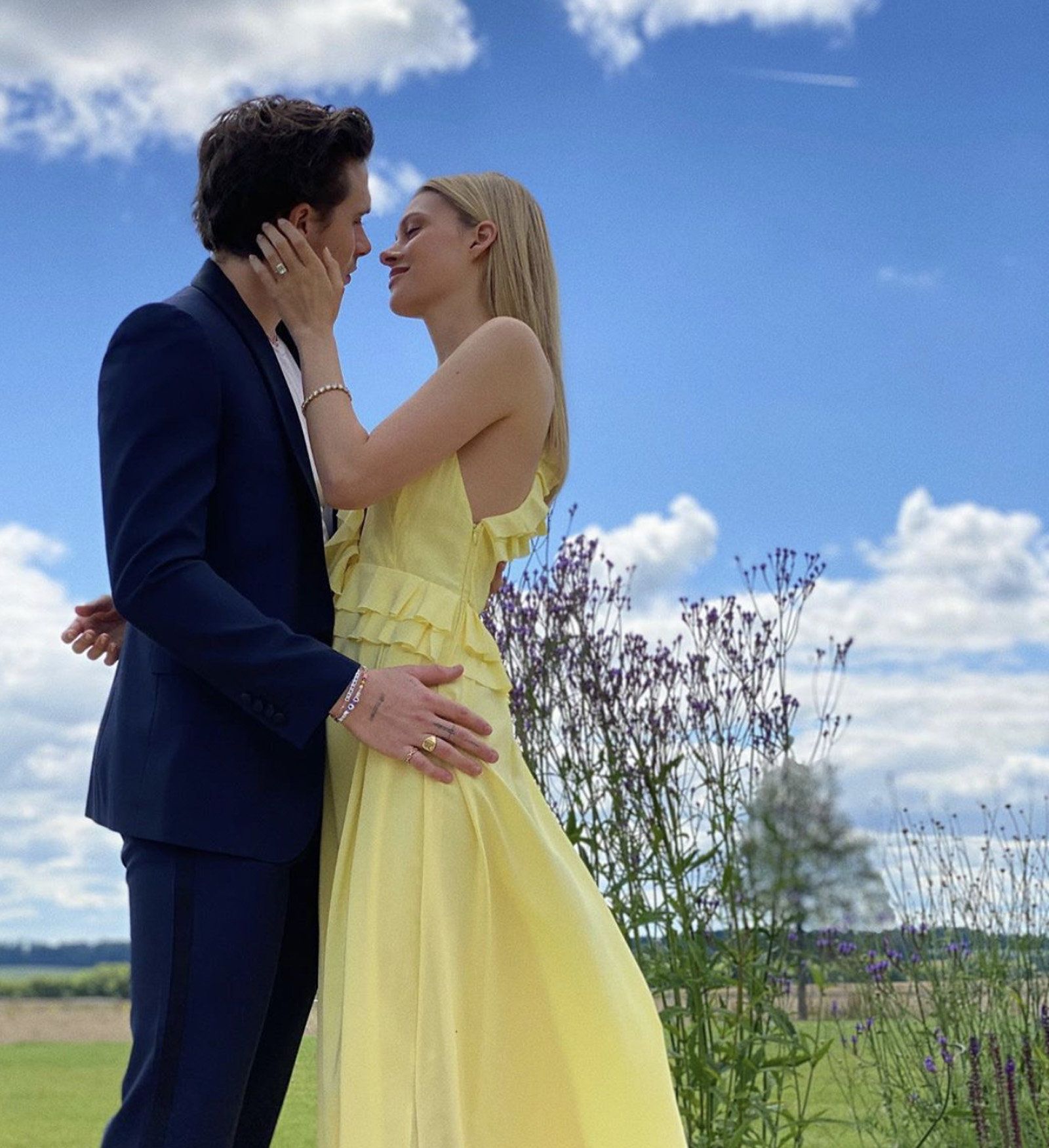 祝婚約 インスタグラムで辿るブルックリン ベッカムとニコラ ペルツの恋のヒストリー