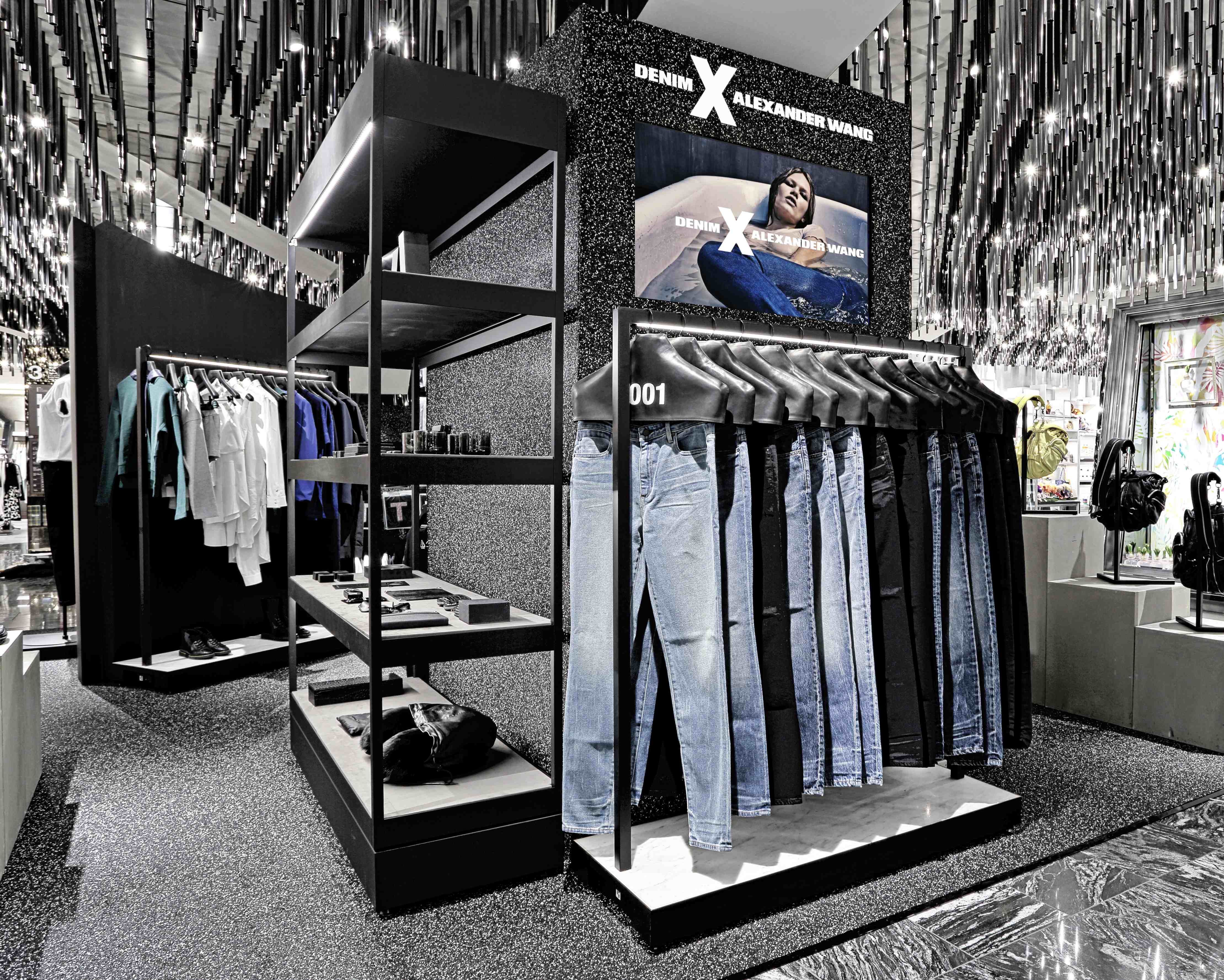 DENIM×ALEXANDER WANGの期間限定ショップが伊勢丹新宿店に ...