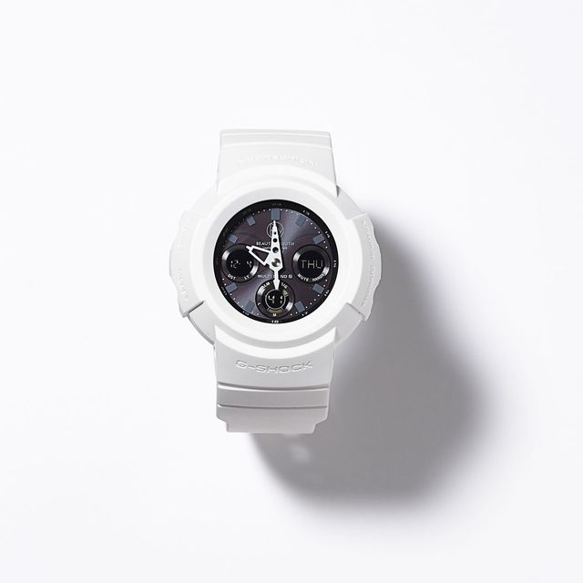 Product, Watch, Analog watch, White, Glass, Watch accessory, Fashion accessory, Font, Black, Grey, 