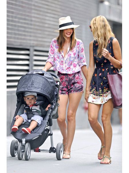 Product, Baby carriage, Hat, Baby Products, Style, Sun hat, Bag, Fashion, Street fashion, Comfort, 