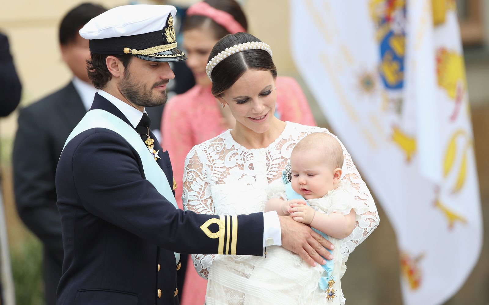 スウェーデンのアレクサンダー王子の洗礼式が行われる