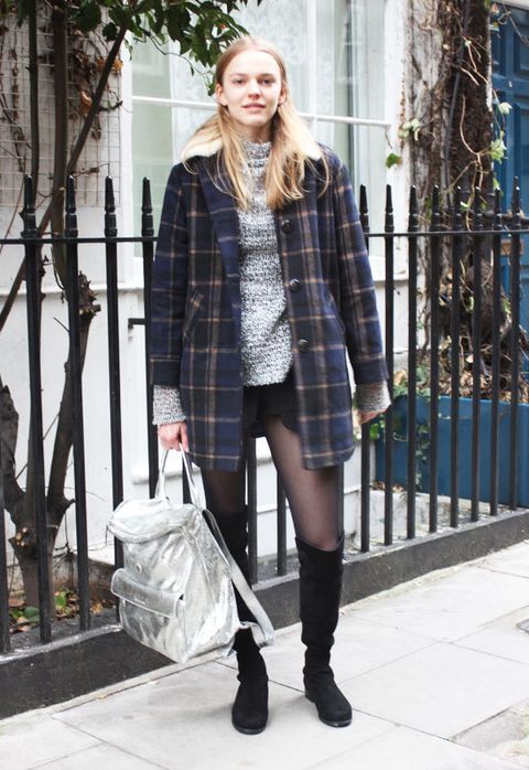 Clothing, Sleeve, Textile, Outerwear, Pattern, Style, Coat, Street fashion, Boot, Fashion accessory, 