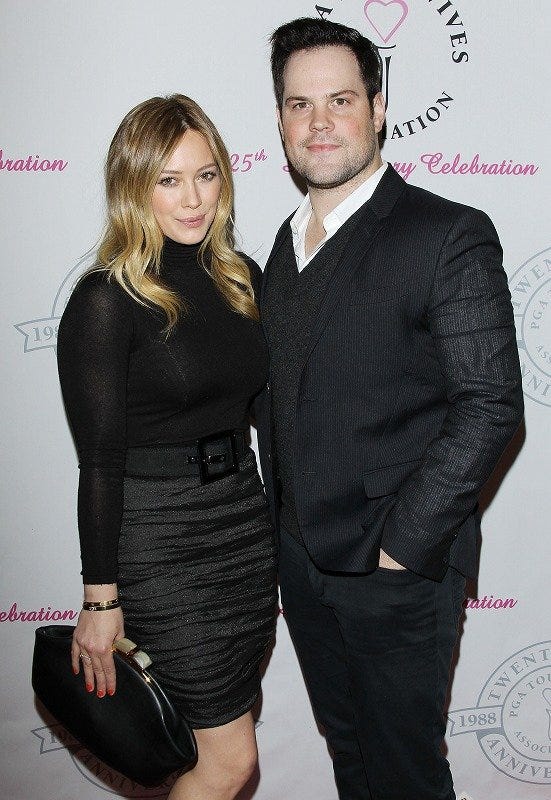ヒラリー・ダフとマイク・コムリーが離婚へ, 画像サイズ:551x800