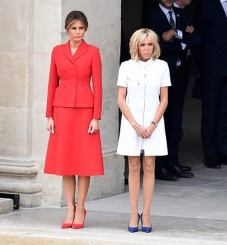 ブリジット マクロン仏大統領夫人の ファーストレディ 待遇が撤回 28万人以上の反対署名が集まる