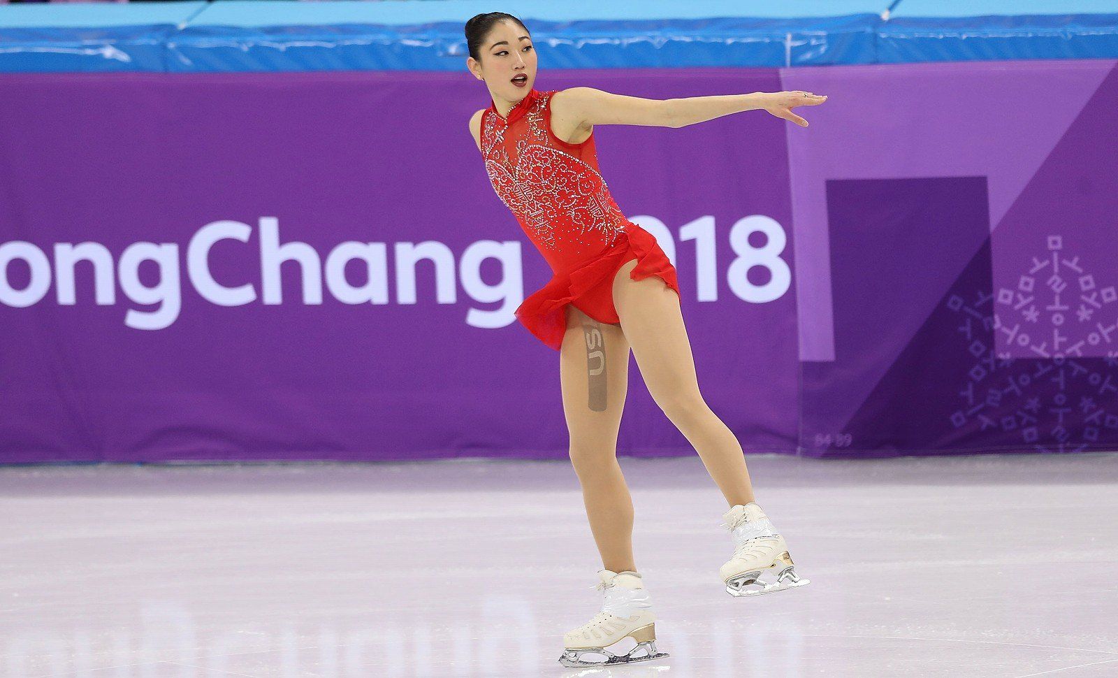 長洲未来　お尻 長洲未来VSトーニャ・ハーディングがダンス番組で実現