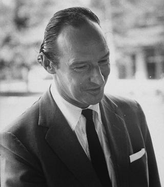 ジャクリーン ケネディ 海運王オナシスとの再婚前に大統領の親友からのプロポーズを断っていた ジャクリーン ケネディ 海運王オナシスとの再婚前に大統領の親友からのプロポーズを断っていた