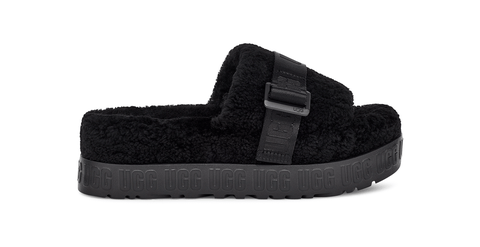 おしゃれセレブが愛用中 家でも外でも履ける アグ Ugg の フラッフ コレクション おしゃれセレブが愛用中 家でも外でも履ける アグ Ugg の フラッフ コレクション