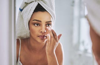 目元 口元の乾燥をなんとかしたい 皮膚専門医が教える予防対策方法とおすすめアイテム