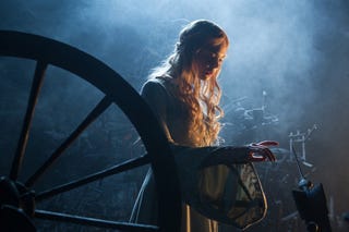 アンジェリーナ ジョリーとヴィヴィアンの共演写真が初公開