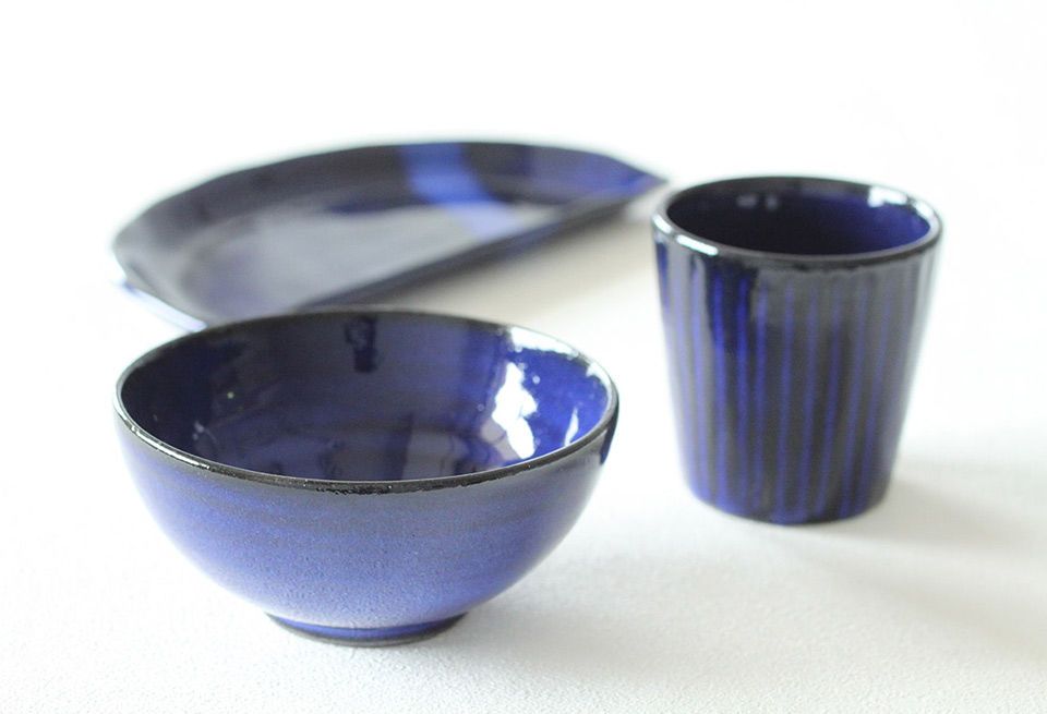 Blue, Serveware, Dishware, Porcelain, Ceramic, Drinkware, Electric blue, Cobalt blue, Purple, Violet, 