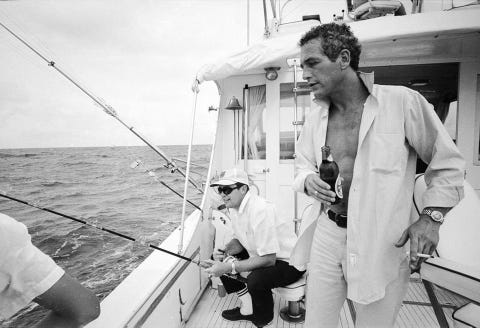 ビールとセレブ 至福の瞬間写真集を30選 この泡ものを飲むに最高の季節を迎えて