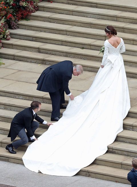 Bride, Wedding dress, Photograph, Gown, Dress, Veil, Bridal clothing, Ceremony, Wedding, Bridal accessory, 