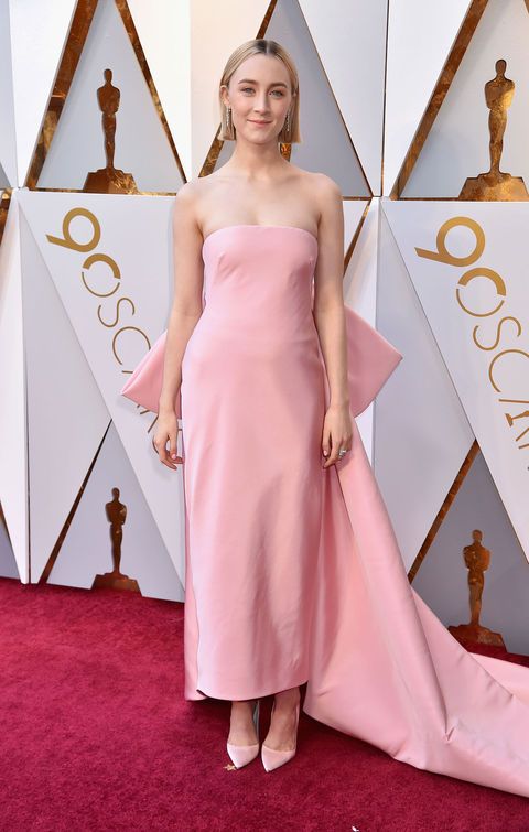Red carpet, Dress, Carpet, Clothing, Pink, Shoulder, Flooring, Gown, Hairstyle, Fashion, 
