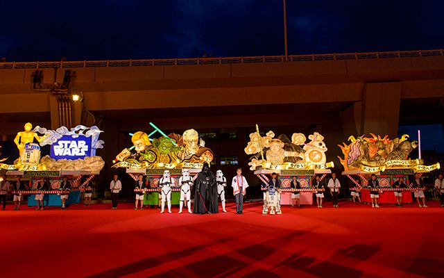 スター ウォーズねぶた 青森ねぶた祭前夜祭に登場