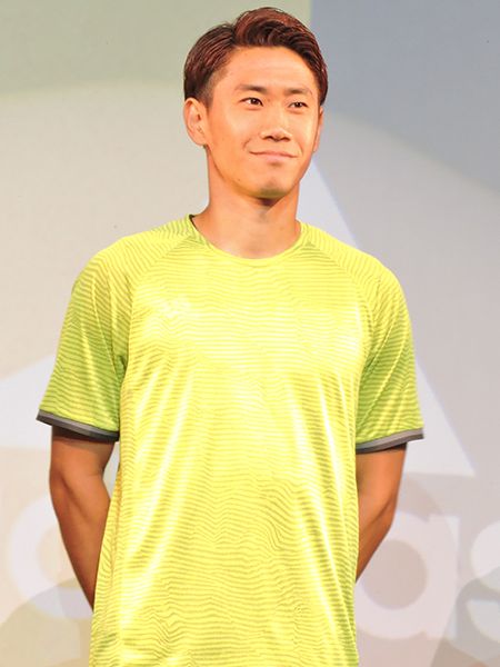 香川真司と中村俊輔が絶賛する新スパイクが登場!