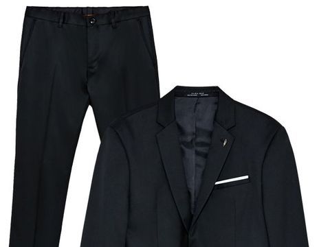 Clothing, Suit, Outerwear, Blazer, Black, Jacket, Formal wear, Pocket, Sleeve, Button, 