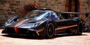 Land vehicle, Vehicle, Car, Supercar, Sports car, Pagani zonda, Race car, Automotive design, Coupé, 