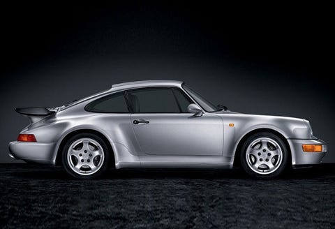 ポルシェ 911 進化の爪痕 男心を駆り立てる