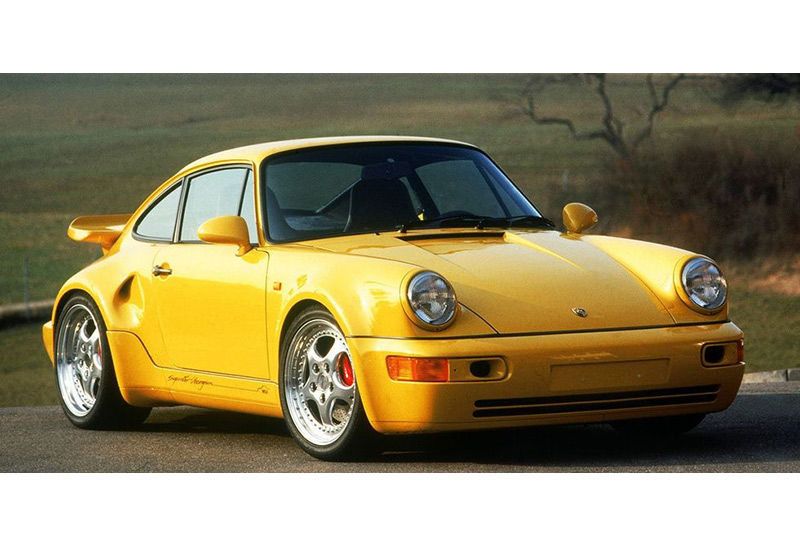 ポルシェ 911、進化の爪痕― 男心を駆り立てる―