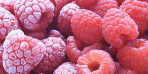 Food, Natural foods, Fruit, Sweetness, Seedless fruit, Red, Produce, Frutti di bosco, Berry, Ingredient, 