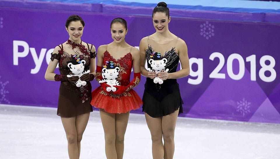 フィギュア女子、青のジンクスとは？―五輪史上最高の衣装をまとった女神たち