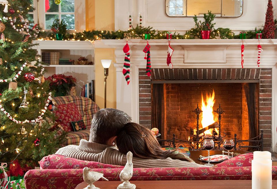 Christmas decoration, Christmas, Hearth, Fireplace, Christmas tree, Christmas eve, Room, Home, Tradition, Living room, 