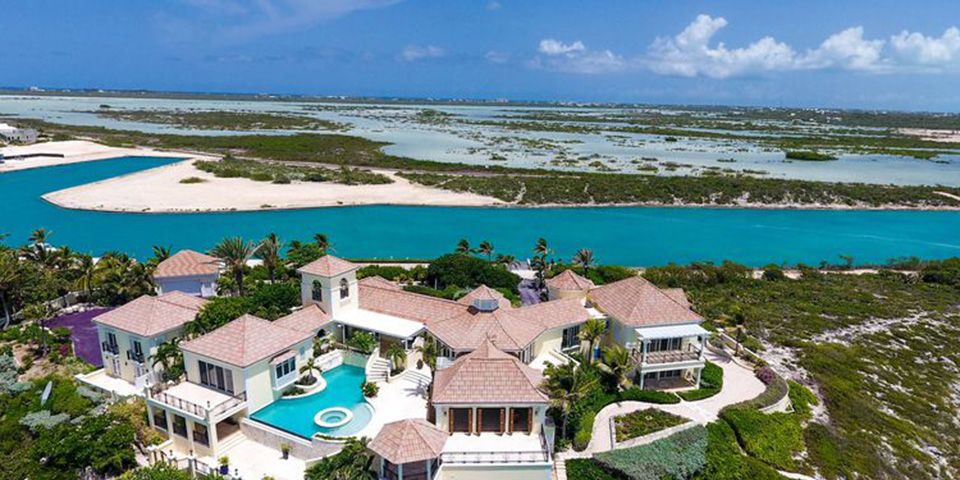 Property, Aerial photography, Real estate, House, Vacation, Estate, Resort, Building, Bay, Home, 
