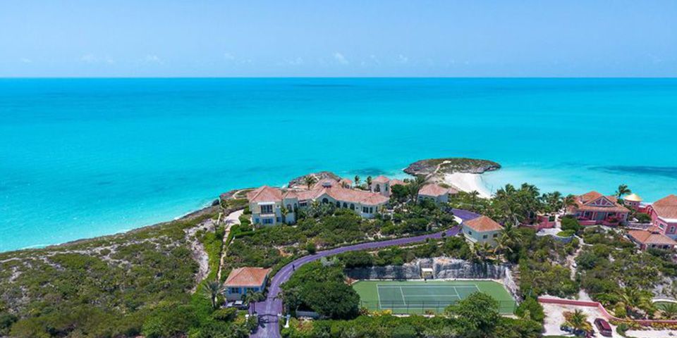 Resort, Property, Vacation, Real estate, Sea, Coastal and oceanic landforms, Swimming pool, Caribbean, Building, Coast, 