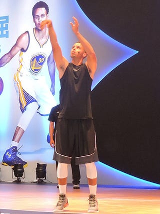 Nba史上最高の3pシューター ステファン カリー来日