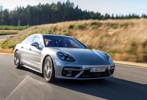 ポルシェ パナメーラの 頂点 に乗った トップモデルの実力は