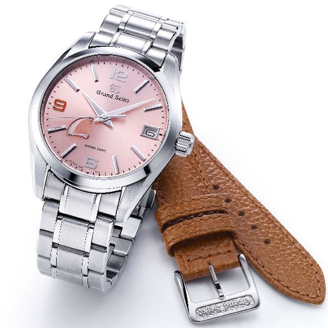 Watch, Analog watch, Watch accessory, Strap, Fashion accessory, Jewellery, Brand, Brown, Silver, Font, 