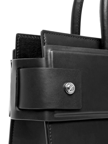 Style, Bag, Black, Leather, Strap, Material property, Shoulder bag, Buckle, Silver, Steel, 