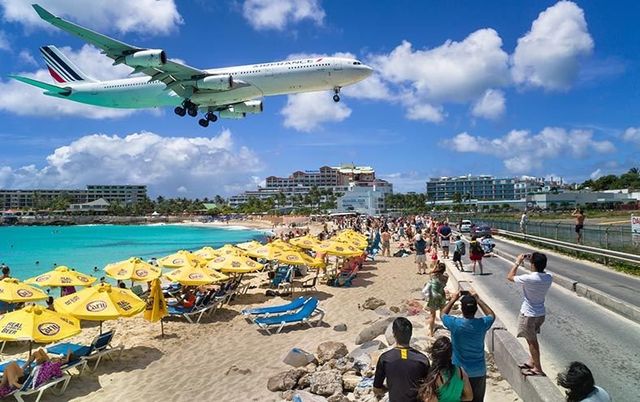 Airplane, Air travel, Aircraft, Tourism, Sky, Travel, Airliner, Airline, Vehicle, Beach, 