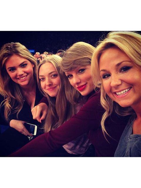 Hair, Face, Facial expression, People, Blond, Beauty, Friendship, Selfie, Skin, Smile, 
