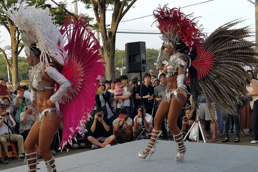 Samba, Carnival, Dance, Public event, Event, Performing arts, Festival, Feather, Dancer, Performance art, 