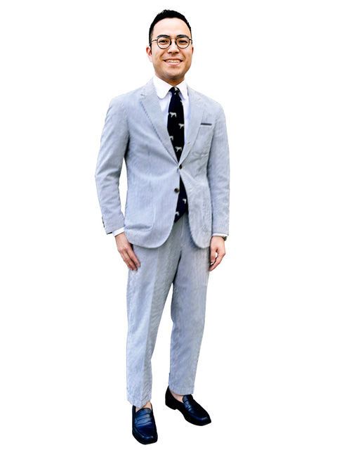 Suit, Clothing, Formal wear, Standing, Blazer, Outerwear, White-collar worker, Tuxedo, Tie, Businessperson, 