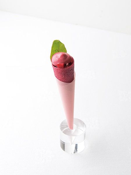 Cone, Carmine, Produce, Coquelicot, Lipstick, Tool accessory, 