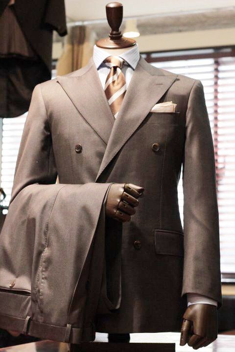 Clothing, Suit, Outerwear, Overcoat, Formal wear, Fashion, Coat, Jacket, Blazer, Beige, 
