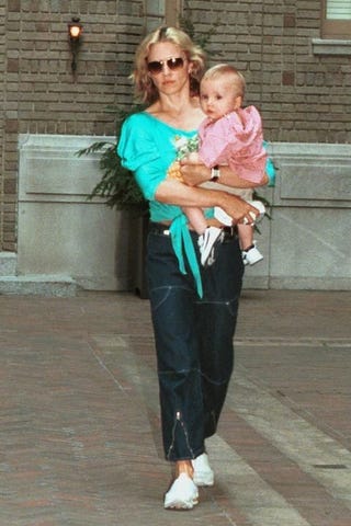 マドンナ60歳 時代を牽引する彼女を半生をヒット曲とともに振り返る