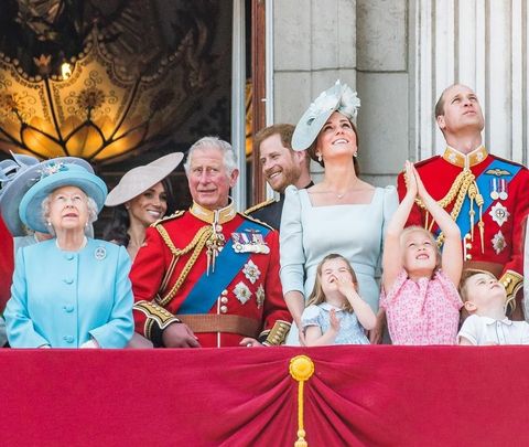 92歳のエリザベス女王を祝う式典 微笑ましい瞬間18選