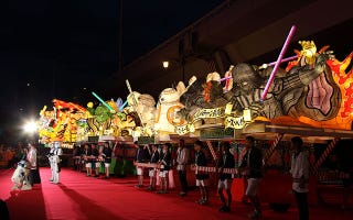 スター ウォーズねぶた 青森ねぶた祭前夜祭に登場 スター ウォーズねぶた 青森ねぶた祭前夜祭に登場