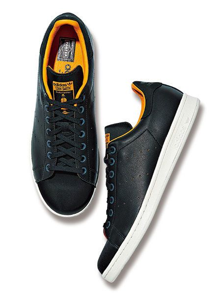 Product, Shoe, White, Orange, Black, Synthetic rubber, Guitar accessory, Musical instrument accessory, Grey, Walking shoe, 